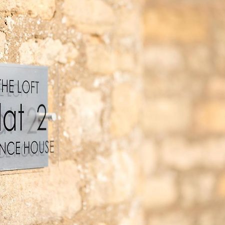 The Loft: Unique, Romantic, Grade II Listed, Dog Friendly Stow-on-the-Wold Exterior photo